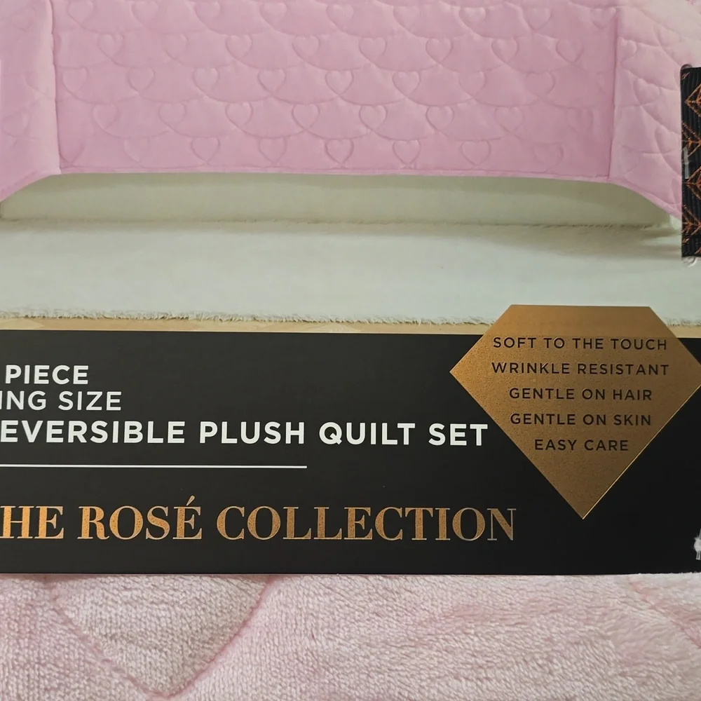 Juicy Couture Home The Rose Collection 3-PC Reversible Heart Logo King Quilt Set